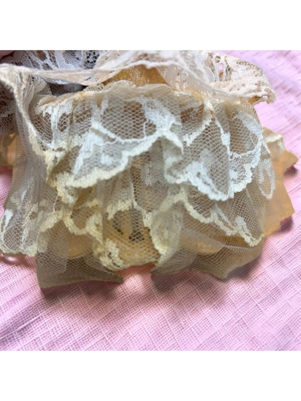 Vintage Bride & Groom Cake Topper With Lace Dress & Tulle Veil Mid-Century Weddi - Picture 7 of 7